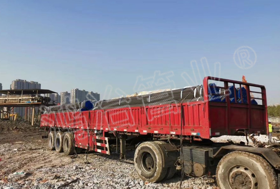 上海客戶選用鴻冶注漿管